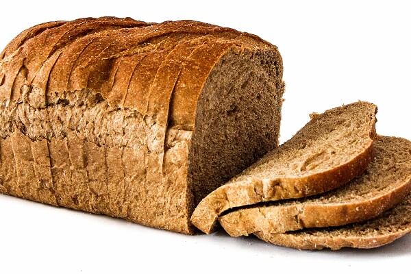 Bánh mì làm tăng mảng bám dính trên răng